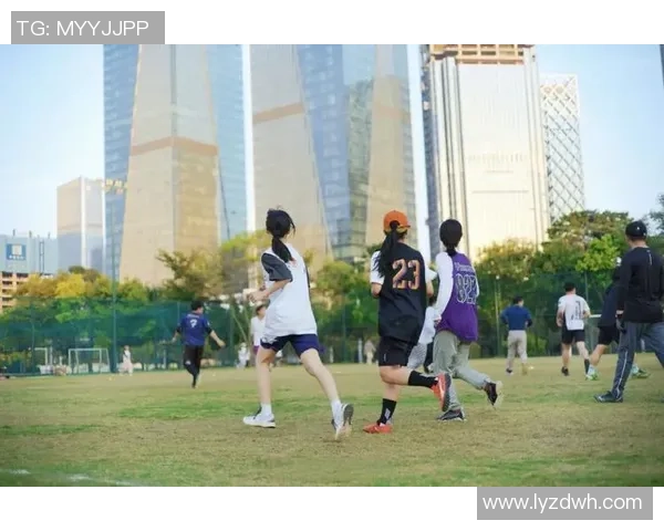 深圳飞盘队在滑板精英赛中的奋勇拼搏与突破之路揭秘