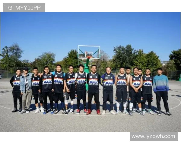 重庆篮球队在杯赛中的节奏表现分析与战术探讨 重庆篮球队在杯赛中的节奏表现分析与战术探讨